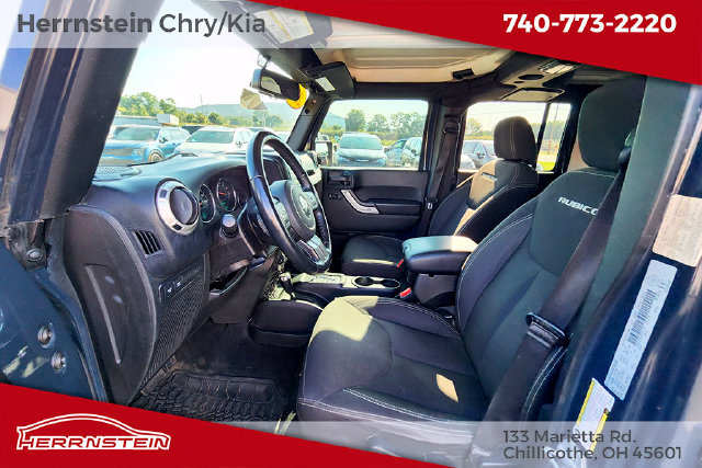 Used 2017 Jeep Wrangler Unlimited Rubicon w/ Cold Weather Group AWD/4WD image 19