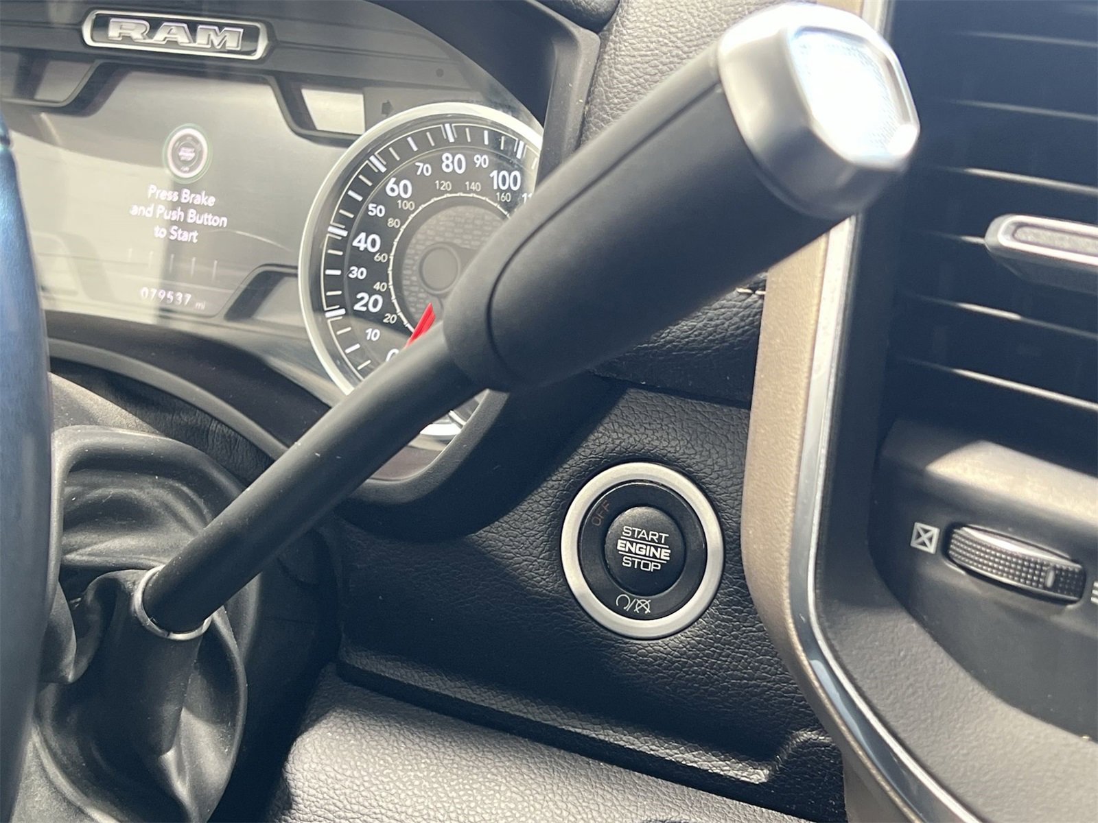 Used 2020 RAM 2500 Laramie image 19