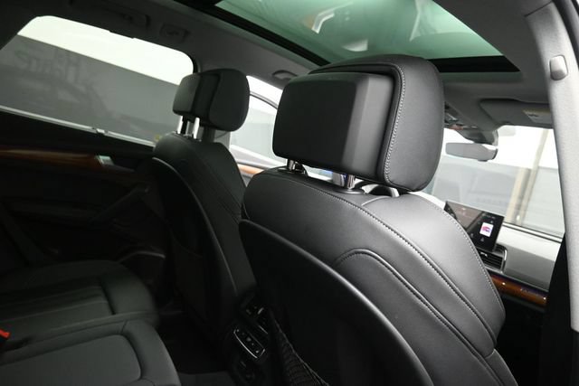 Used 2023 Audi Q5 e Prestige w/ Prestige Package AWD/4WD image 40