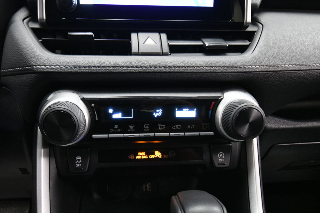 Certified 2024 Toyota RAV4 LE image 14