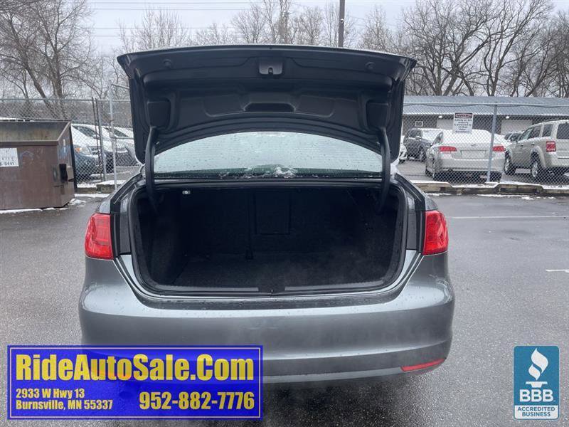 Used 2013 Volkswagen Jetta SE image 24