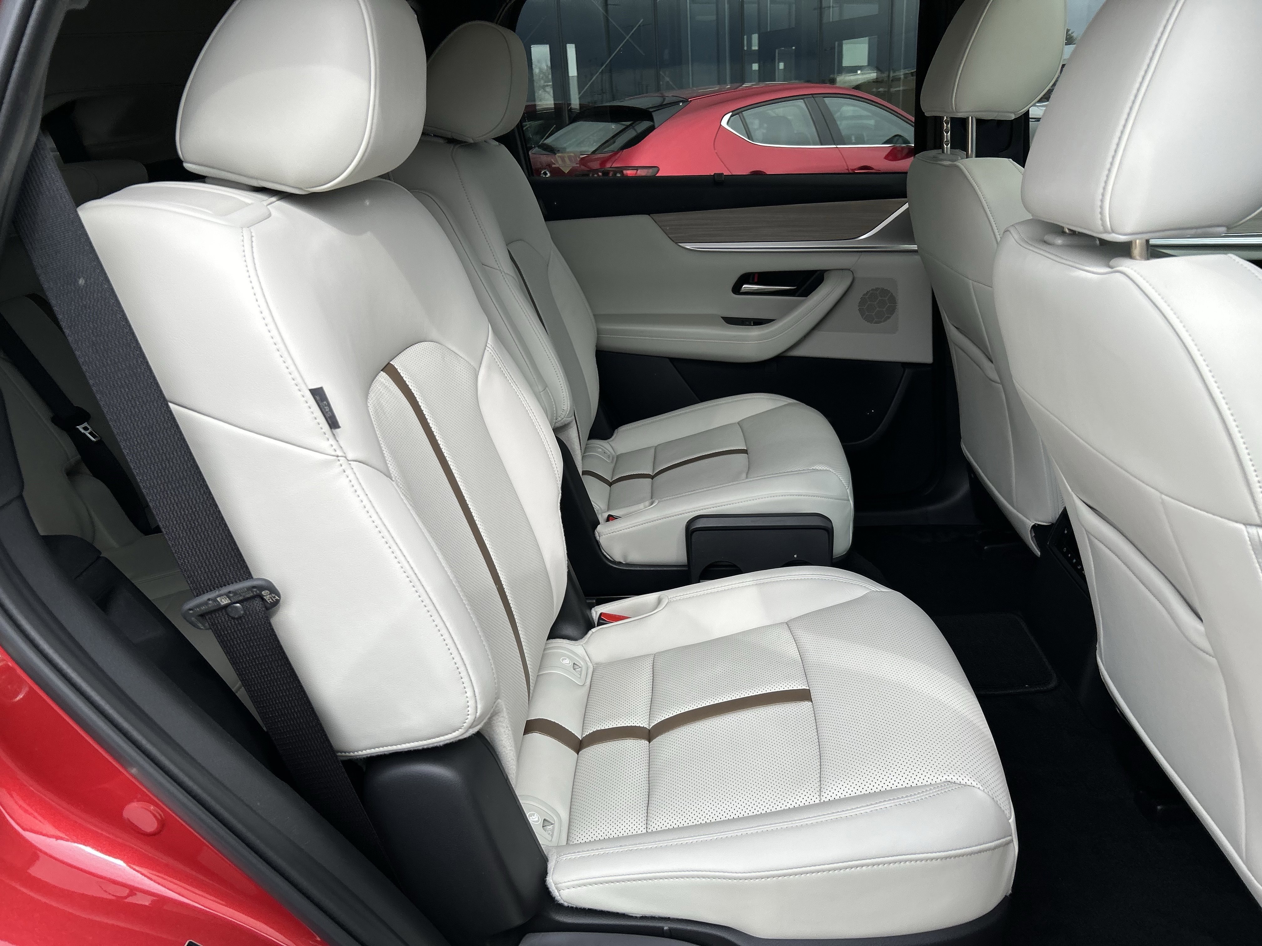 Certified 2024 MAZDA CX-90 Plug-In Hybrid w/ Premium Plus image 27