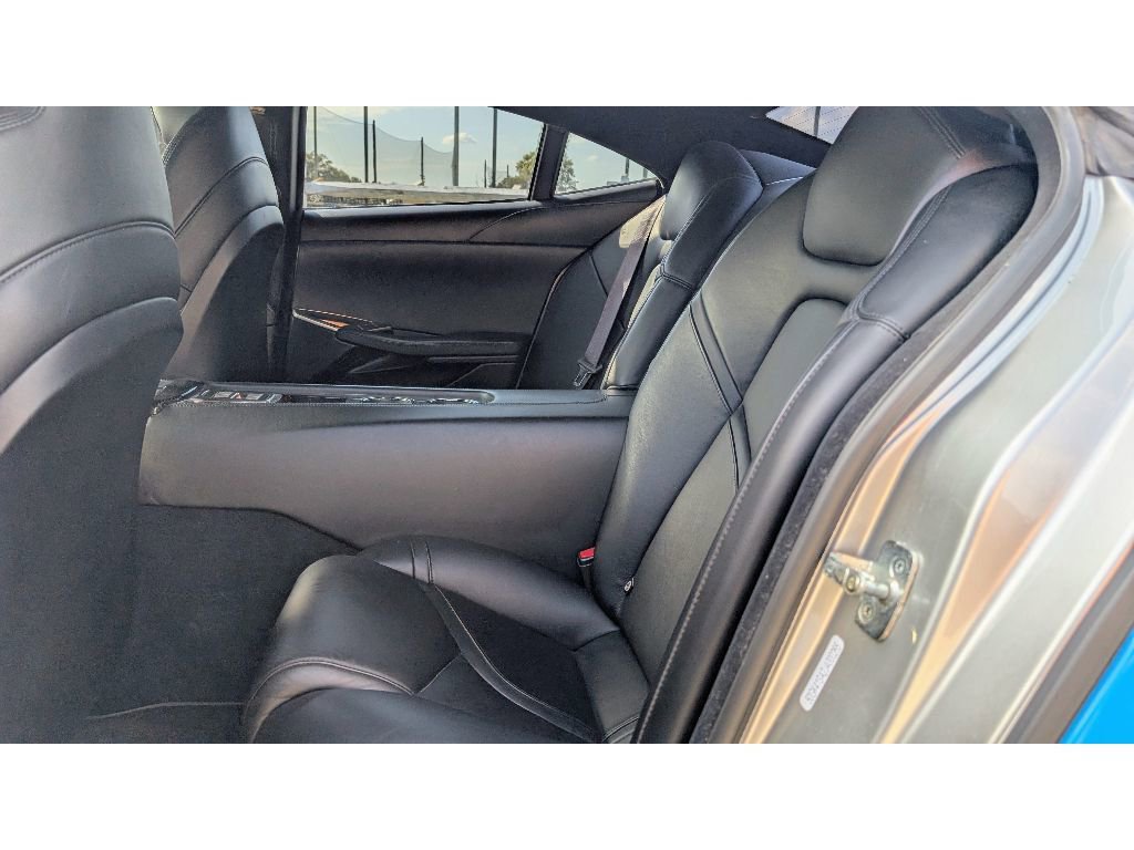 Used 2018 Karma Revero Luxury image 16