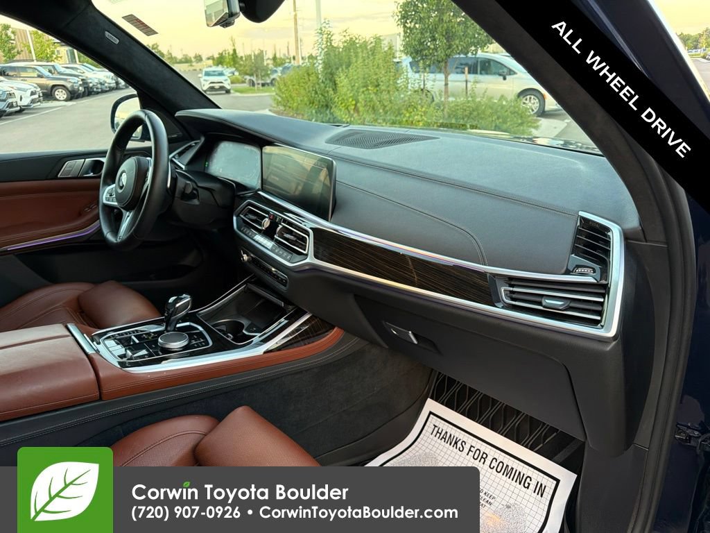 Used 2021 BMW X7 M50i w/ Cold Weather Package AWD/4WD image 12