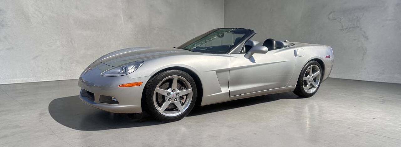 Used 2005 Chevrolet Corvette Convertible w/ Preferred Equipment Group RWD image 1
