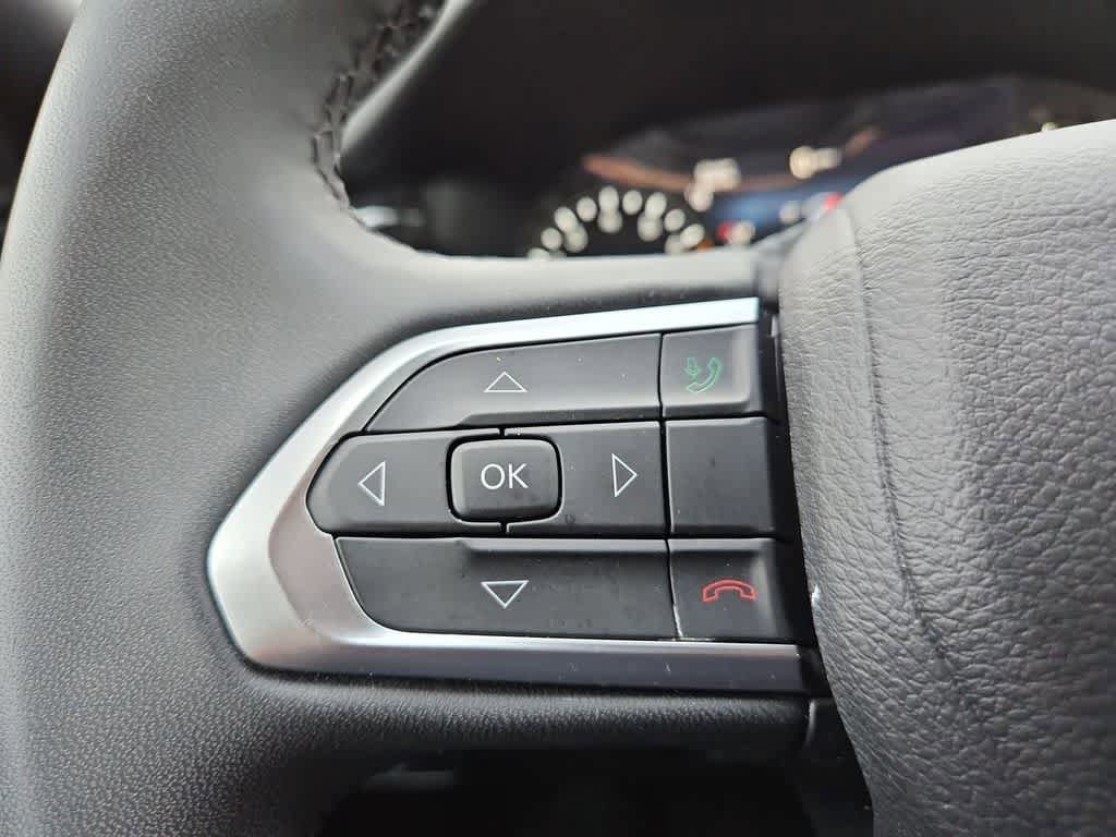Used 2024 Jeep Compass Latitude AWD/4WD image 30