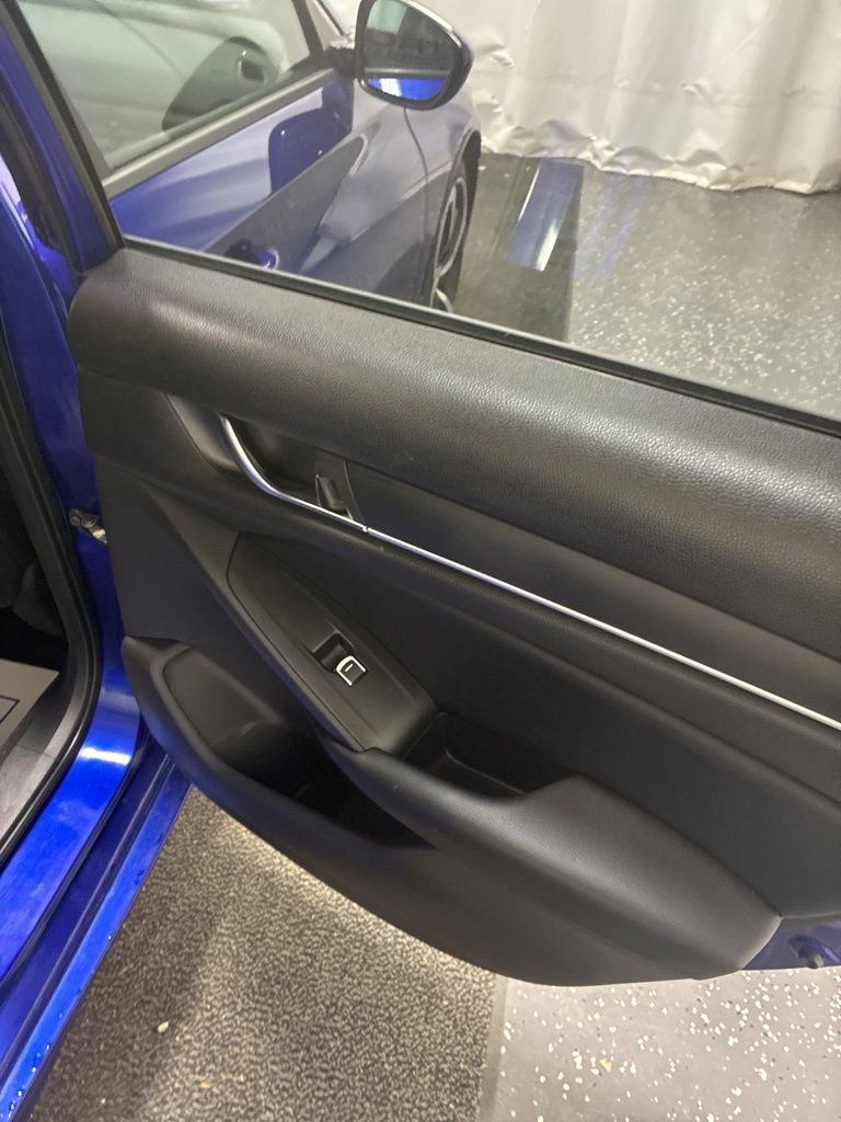 Used 2018 Honda Accord Sport image 24