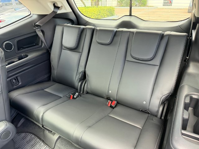 Certified 2025 Subaru Ascent Limited AWD/4WD image 12