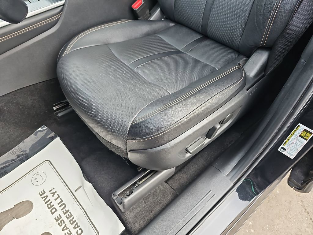 Used 2024 MAZDA CX-90 Plug-In Hybrid w/ Premium Pkg image 34