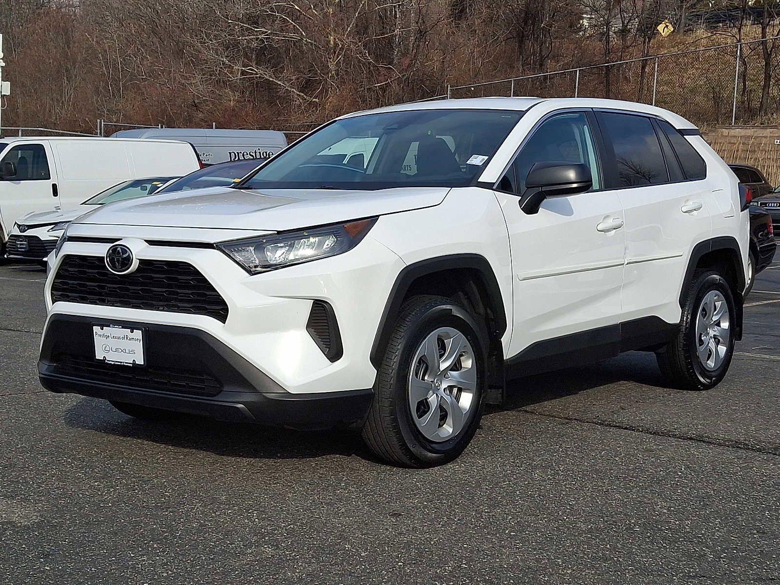 Used 2022 Toyota RAV4 LE image 1