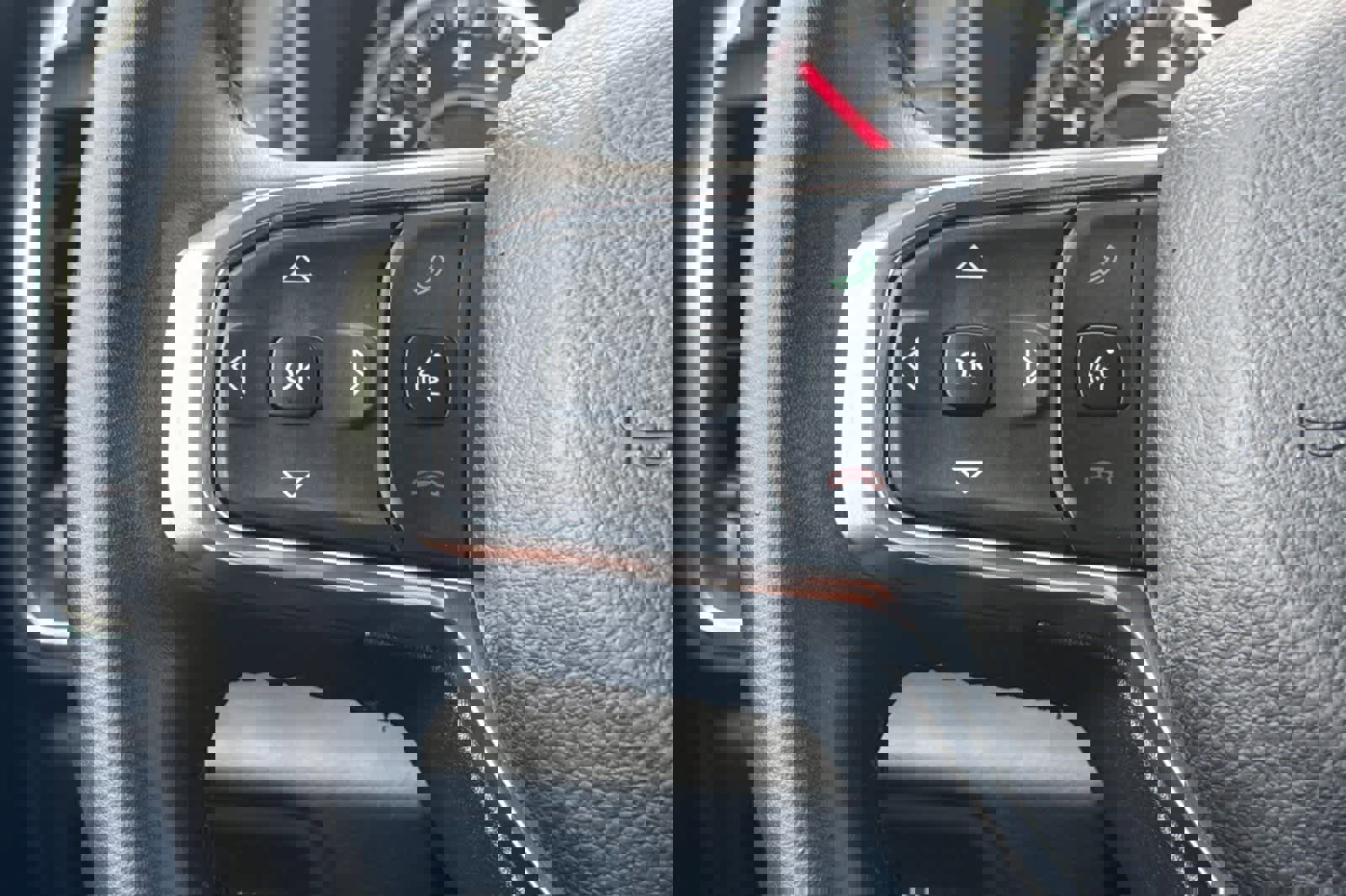 Used 2024 RAM 1500 Laramie image 26