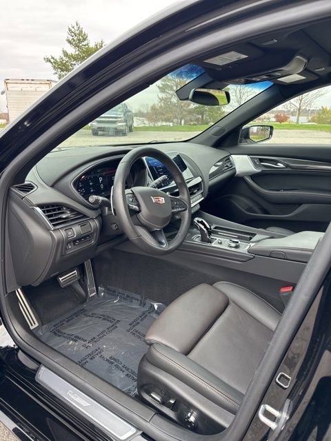 Certified 2023 Cadillac CT5 V w/ Premium Package image 9