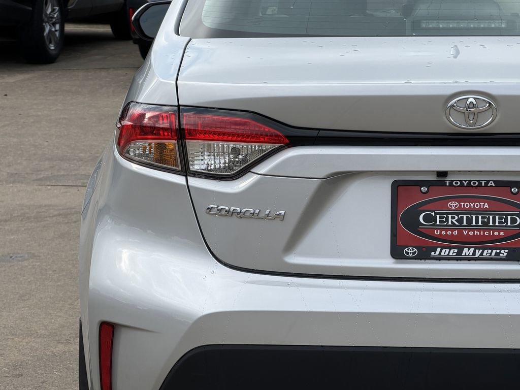 Certified 2026 Toyota Corolla LE FWD image 10
