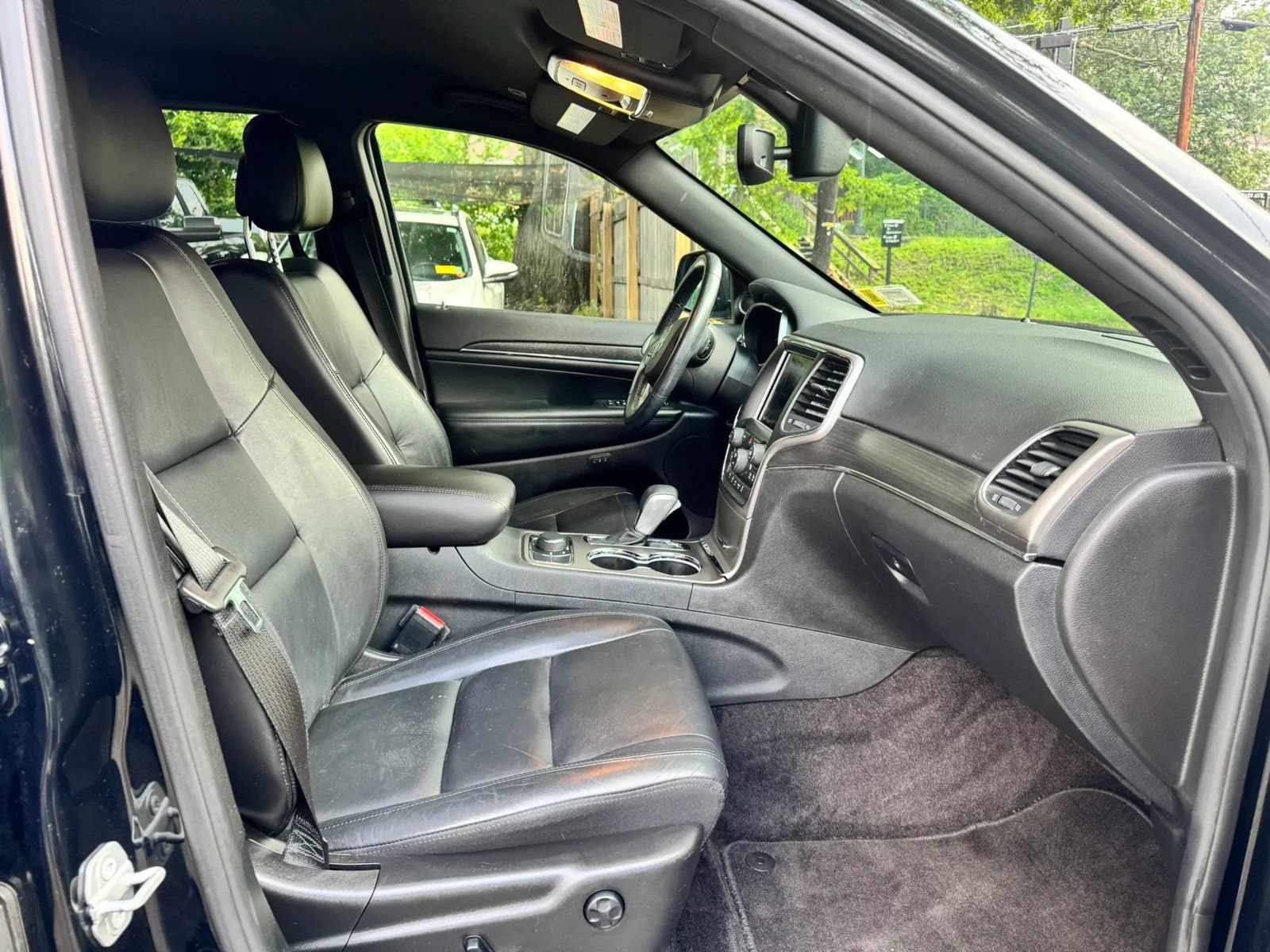 Used 2018 Jeep Grand Cherokee Limited AWD/4WD image 8