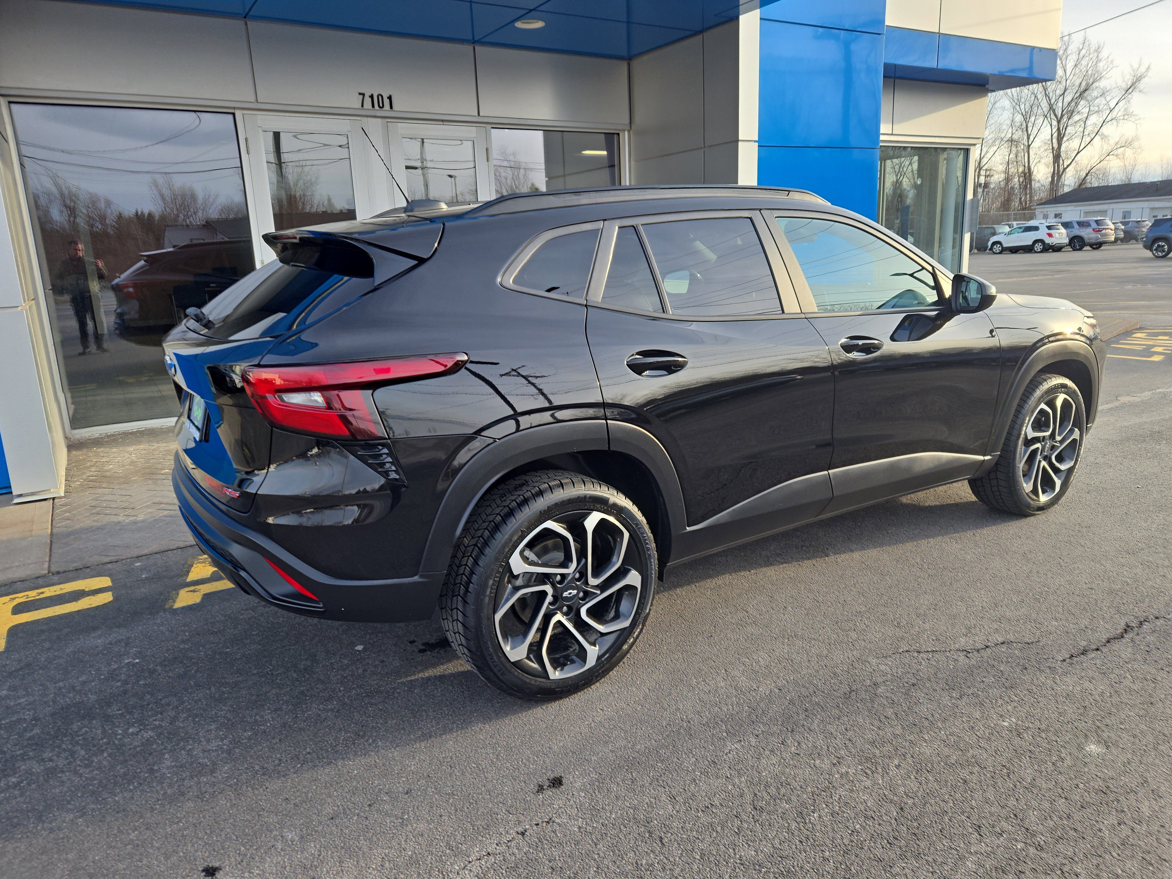 Certified 2024 Chevrolet Trax RS image 12