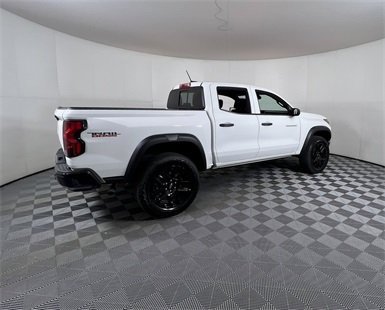 Used 2024 Chevrolet Colorado Trail Boss w/ Advanced Trailering Package image 3