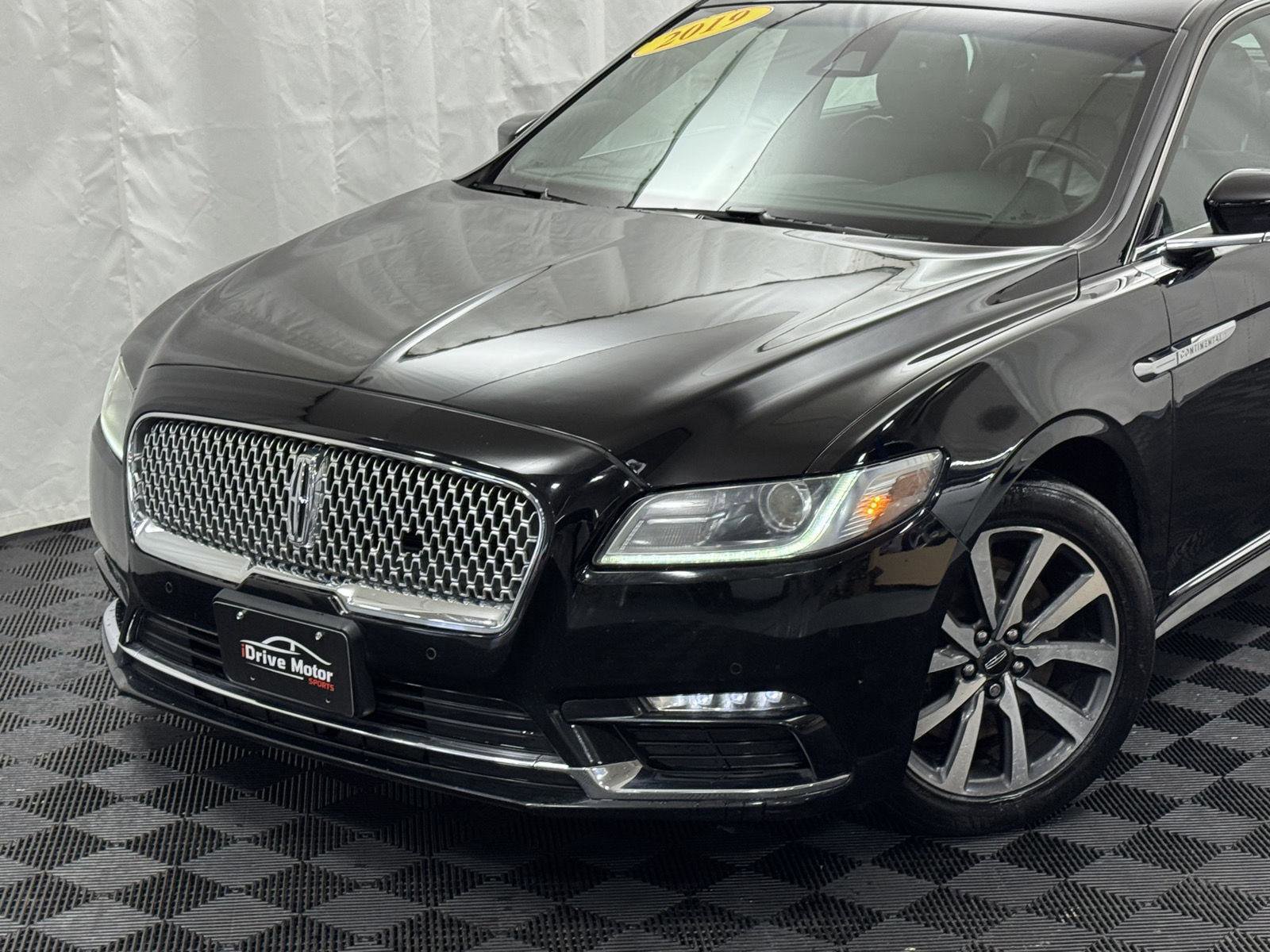 Used 2019 Lincoln Continental AWD w/ Equipment Group 500A image 6