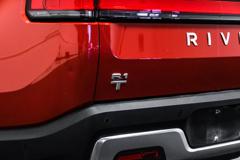 Used 2023 Rivian R1T Adventure Dual AWD/4WD image 65