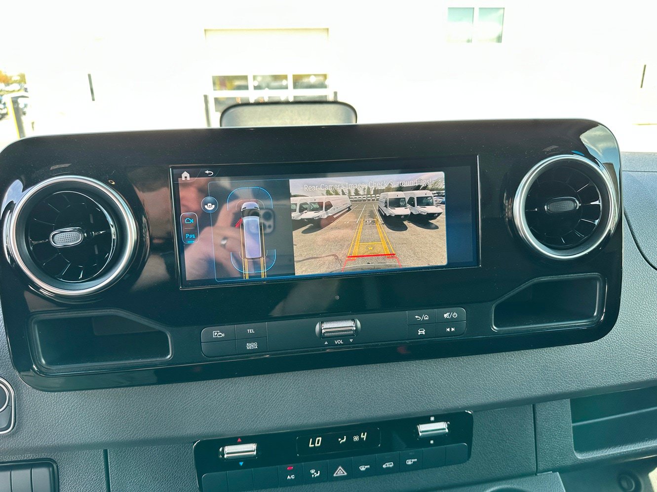 Used 2025 Mercedes-Benz Sprinter 2500 image 19