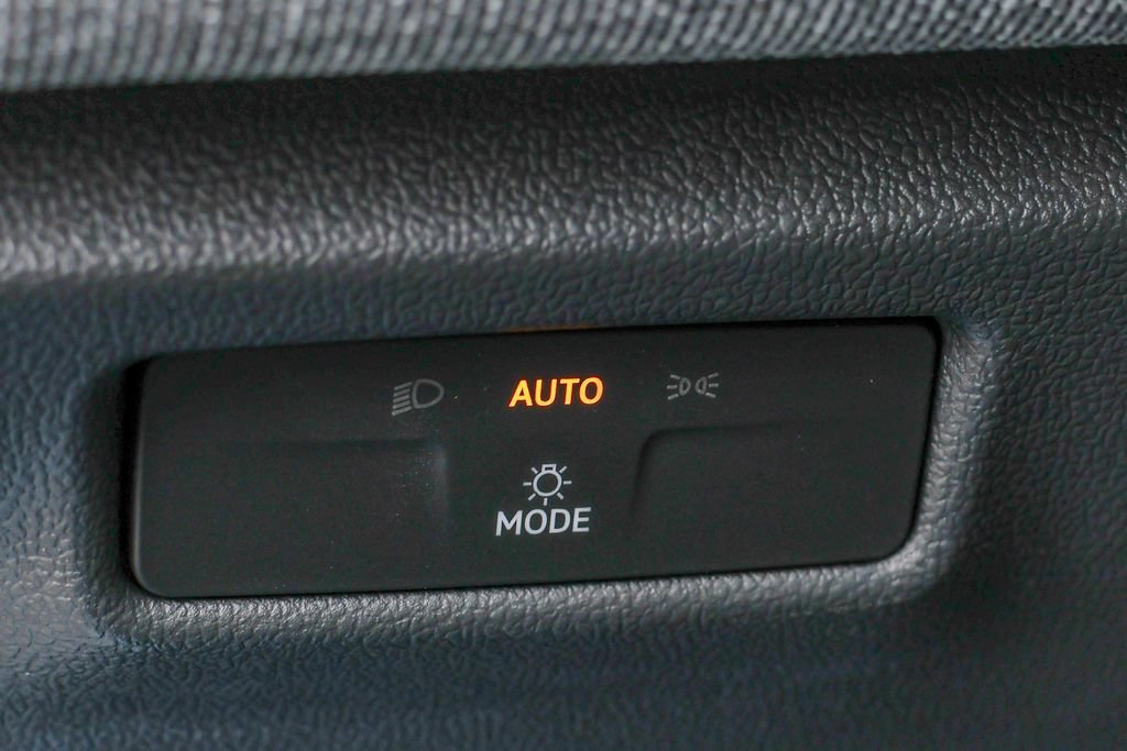 Used 2026 Volkswagen Tiguan S AWD/4WD image 16