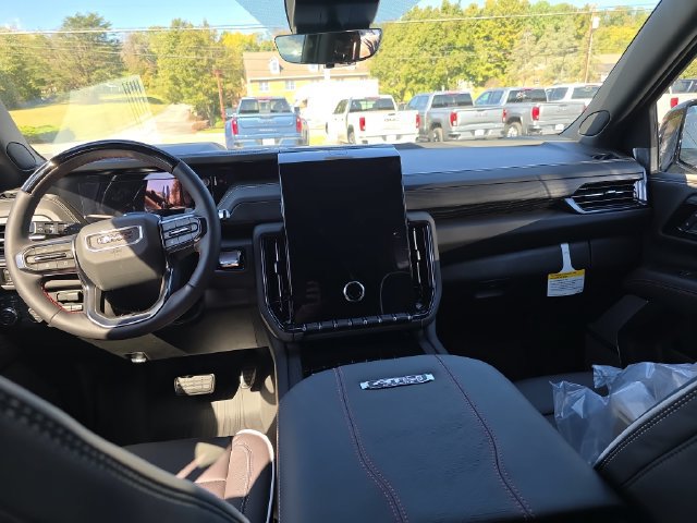 New 2026 GMC Yukon XL AT4 Ultimate w/ LPO, Floor Liner Package AWD/4WD image 11