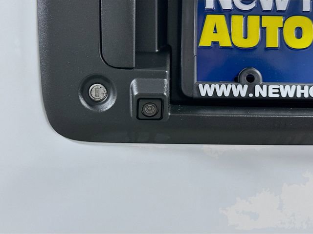 Used 2024 GMC Savana 2500 w/ Driver Convenience Package image 19
