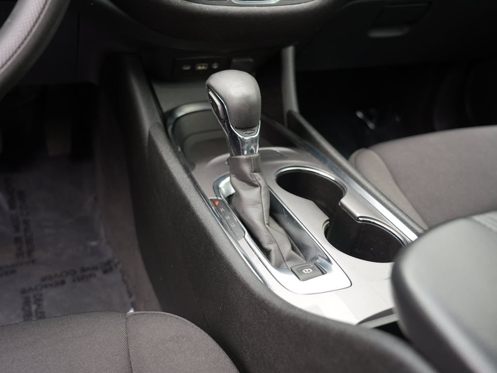 Used 2023 Chevrolet Malibu LT FWD image 24