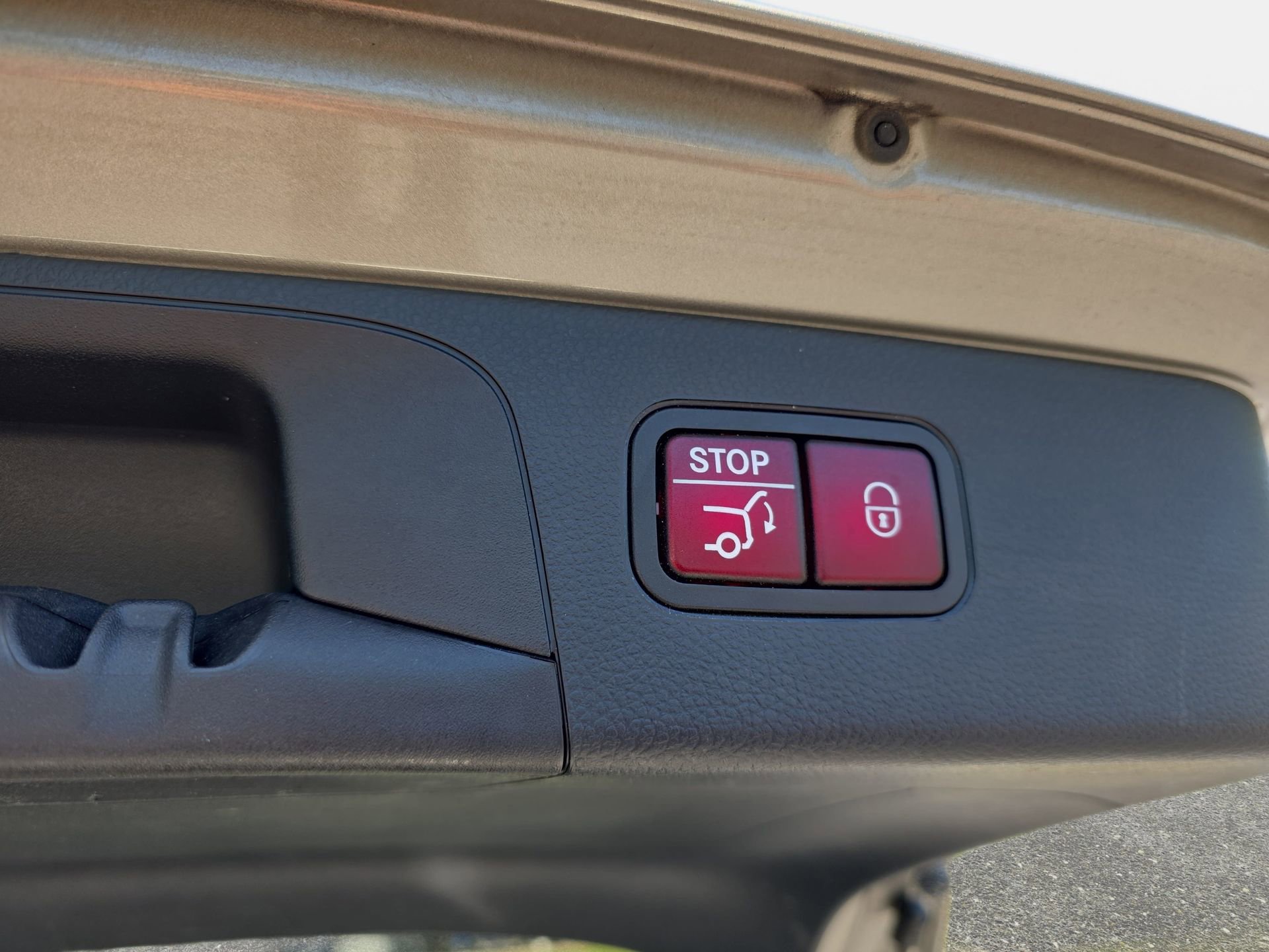 Used 2019 Mercedes-Benz GLC 300 4MATIC image 13