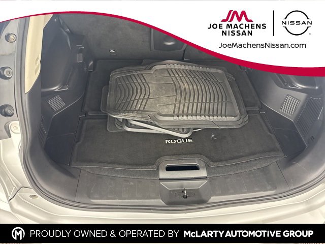 Certified 2020 Nissan Rogue SV image 25