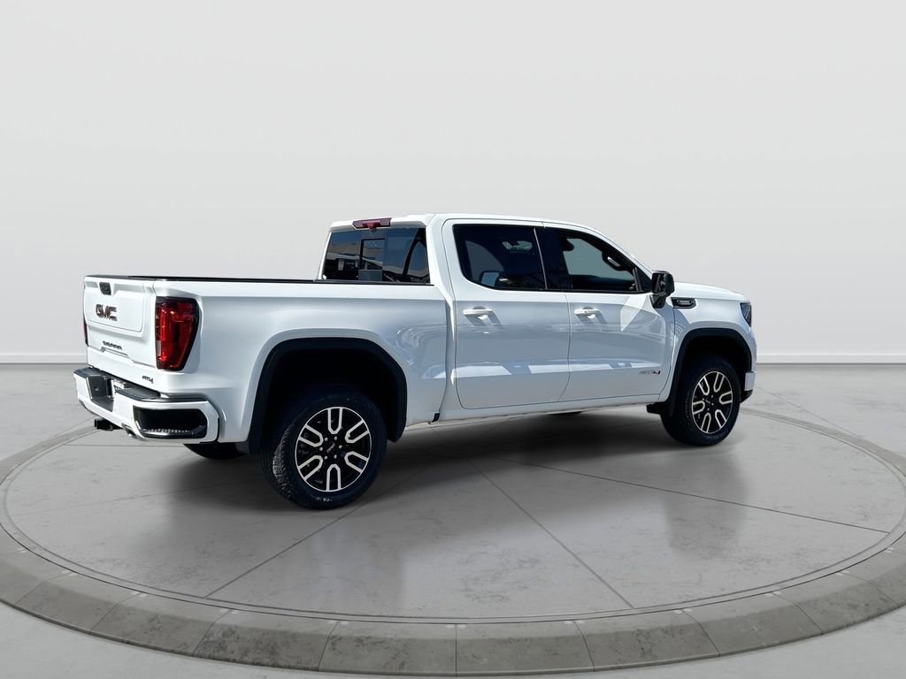 Used 2025 GMC Sierra 1500 AT4 w/ Technology Package AWD/4WD image 8