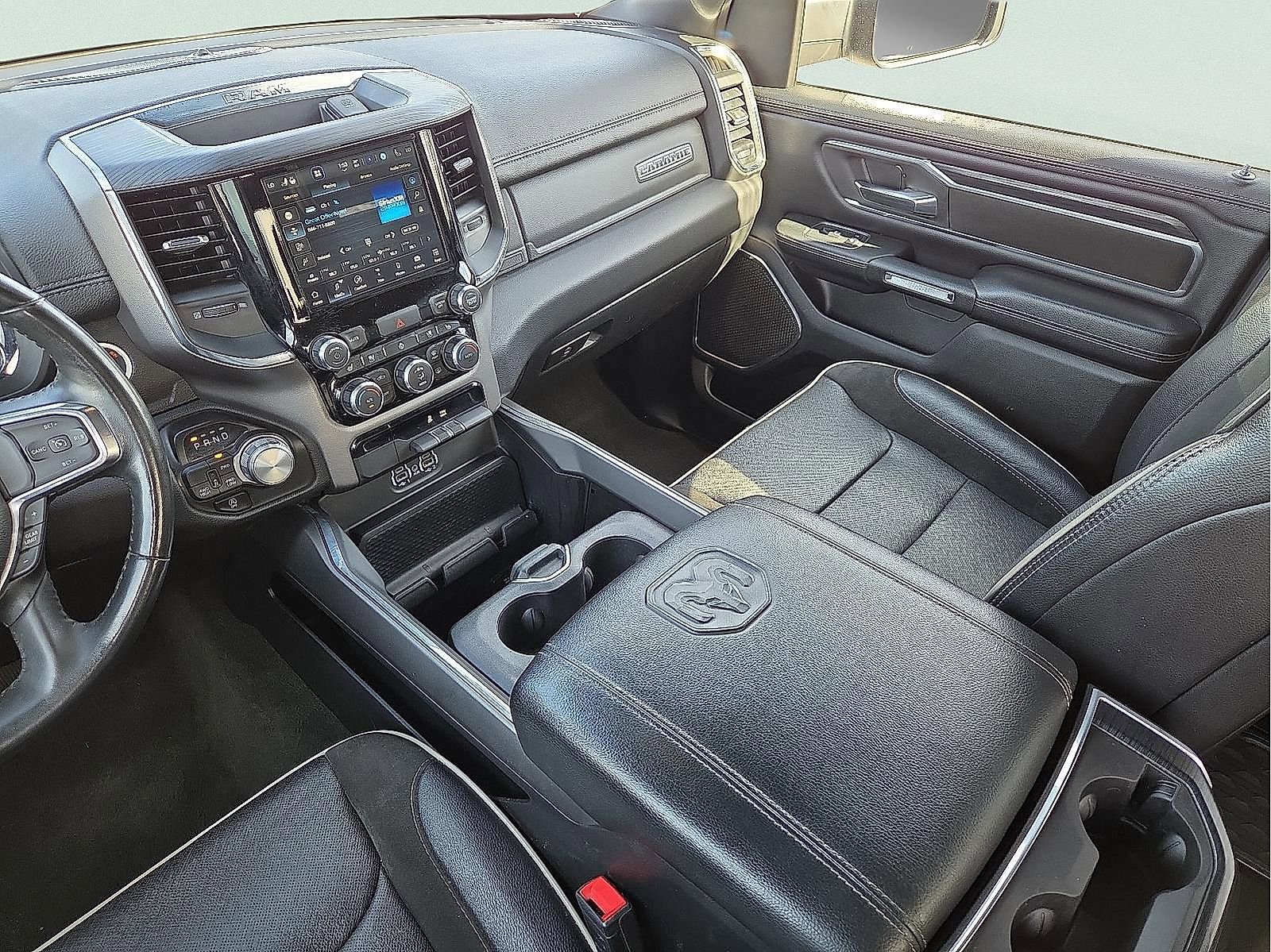 Used 2024 RAM 1500 Laramie image 12