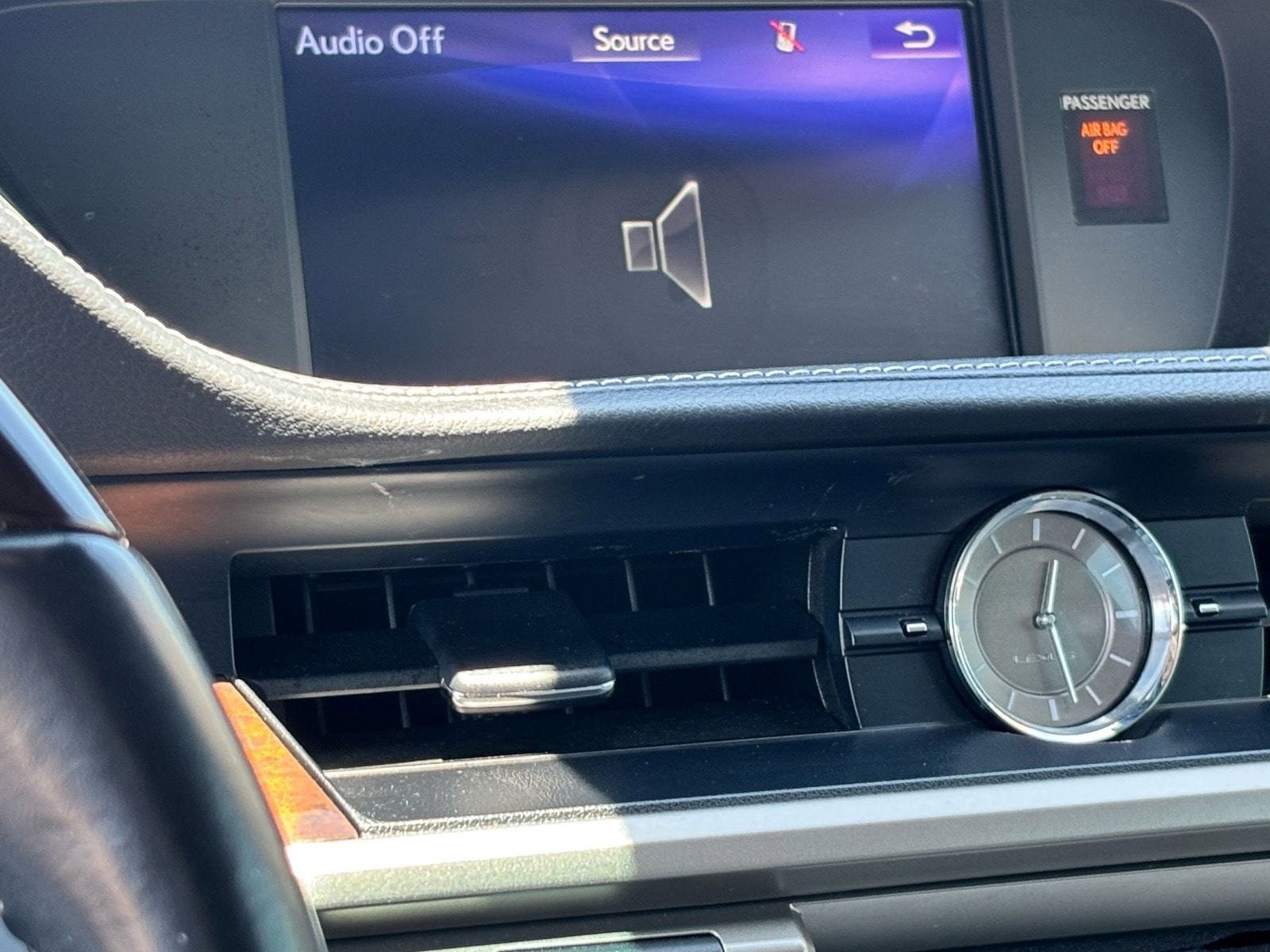 Used 2018 Lexus ES 350 w/ Luxury Package w/Wood Trim FWD image 23