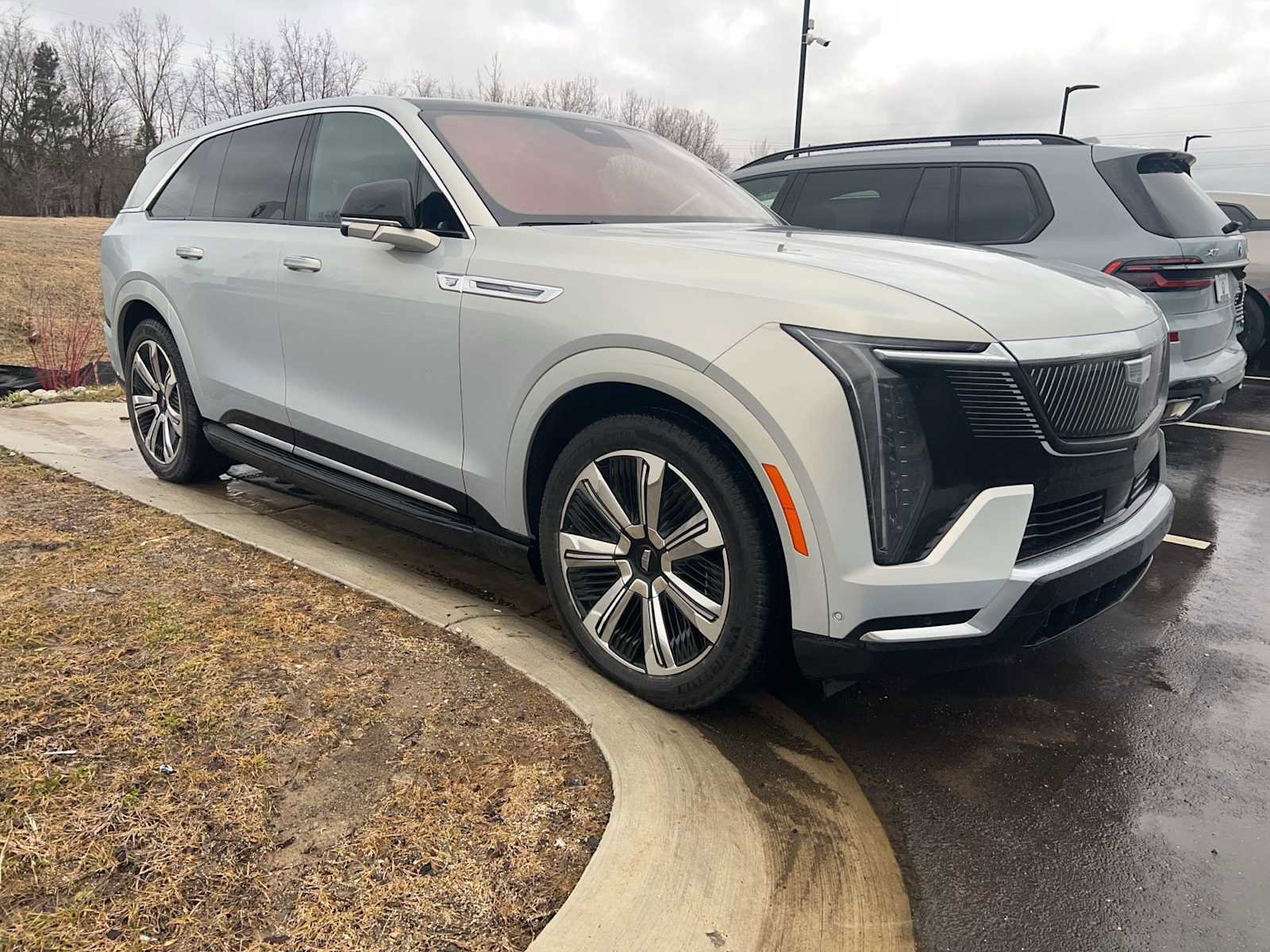 Used 2025 Cadillac Escalade IQ Luxury 1 image 2