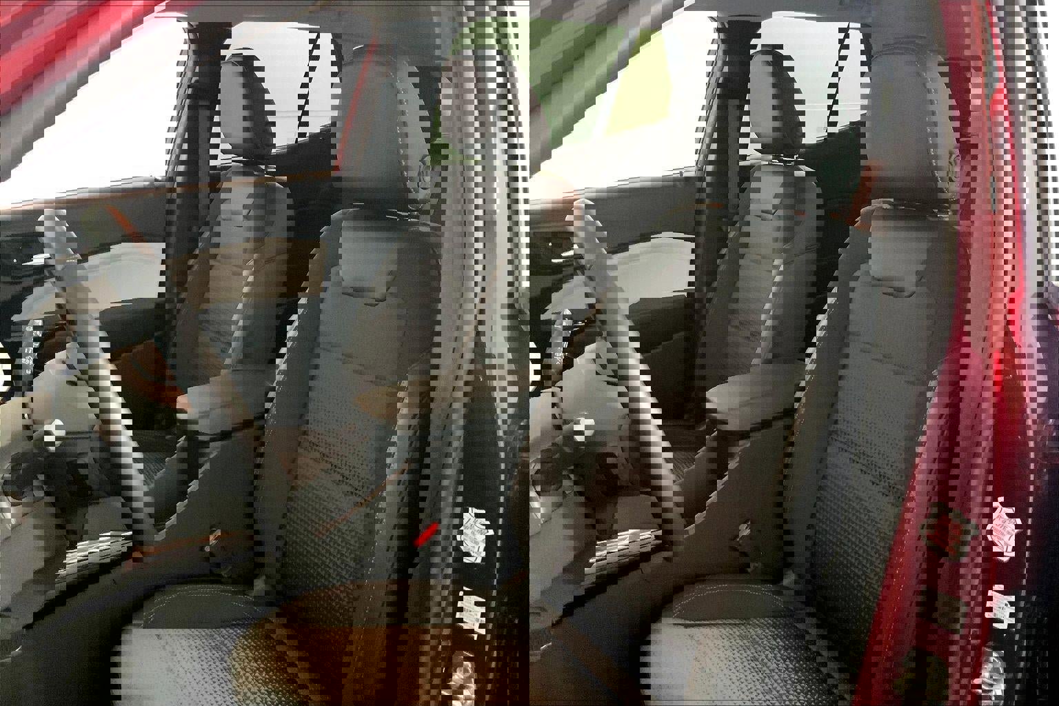 Used 2025 Chevrolet Trax LT w/ LT Convenience Package image 22