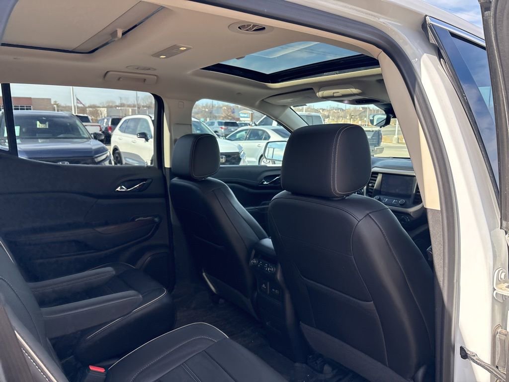 Used 2020 GMC Acadia Denali w/ Trailering Package image 31