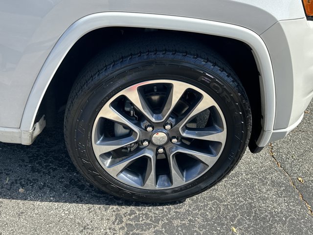 Used 2017 Jeep Grand Cherokee Overland RWD image 15