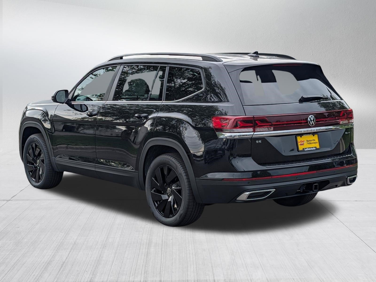 New 2026 Volkswagen Atlas SE AWD/4WD image 3