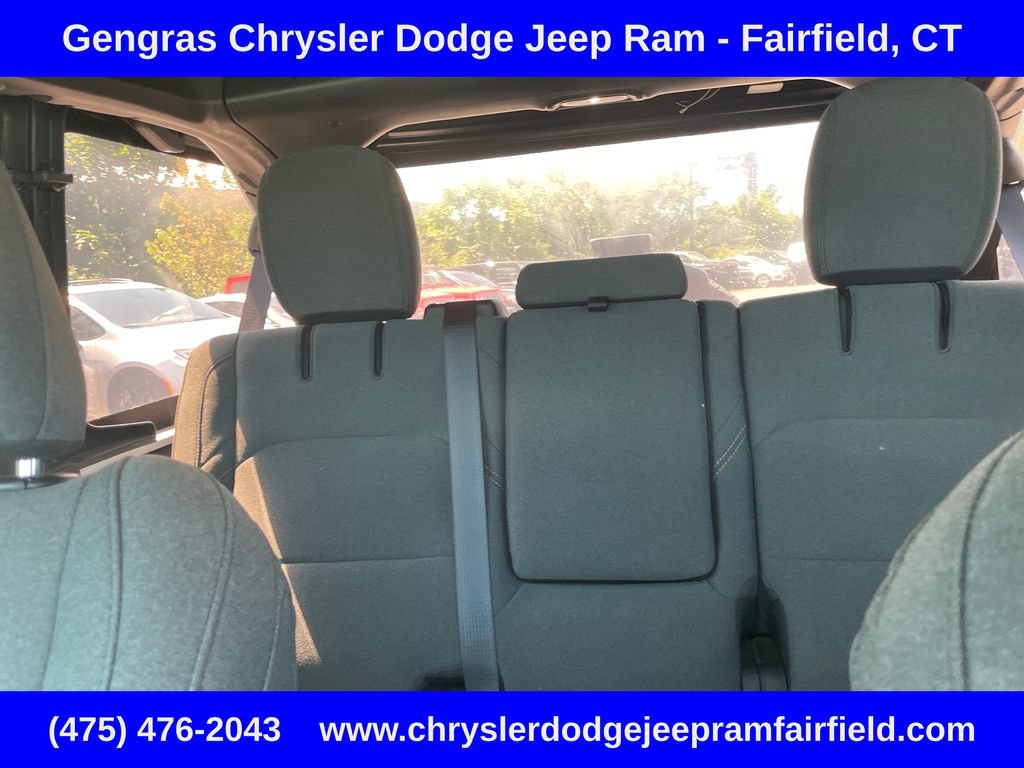 Used 2024 Jeep Wrangler Unlimited w/ Convenience Group AWD/4WD image 53