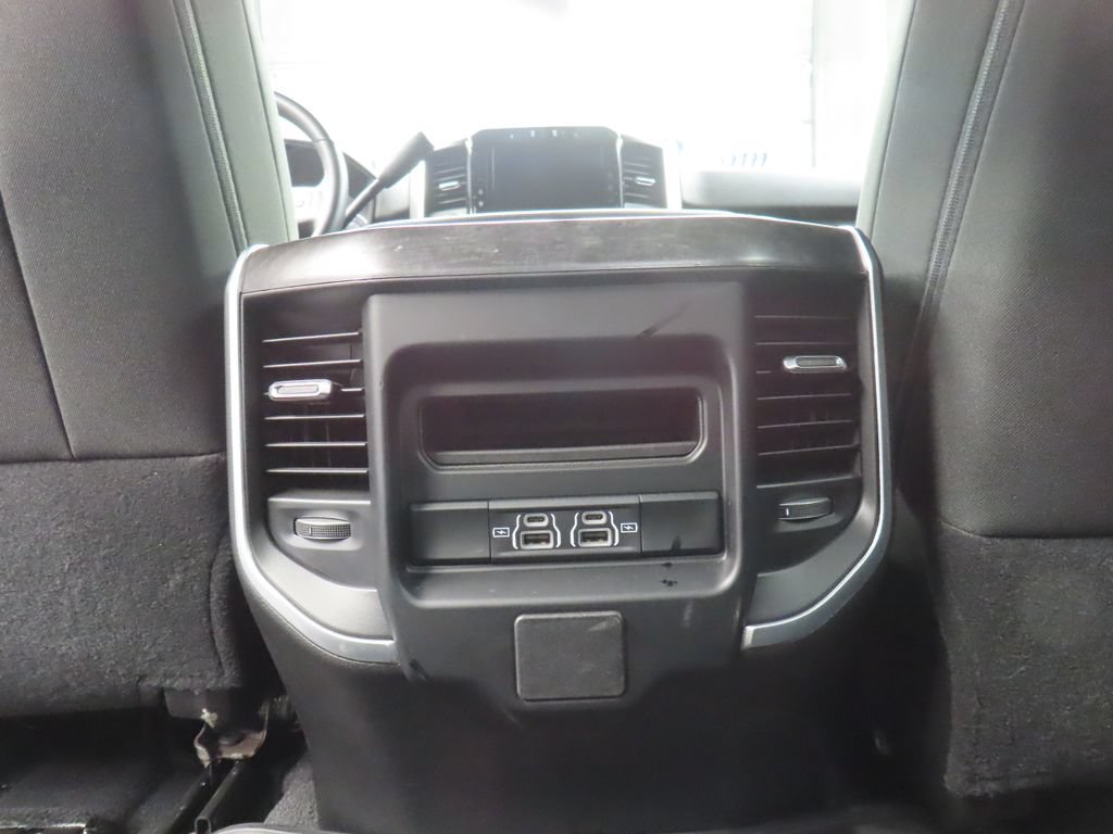 Used 2024 RAM 2500 Big Horn w/ Night Edition AWD/4WD image 11