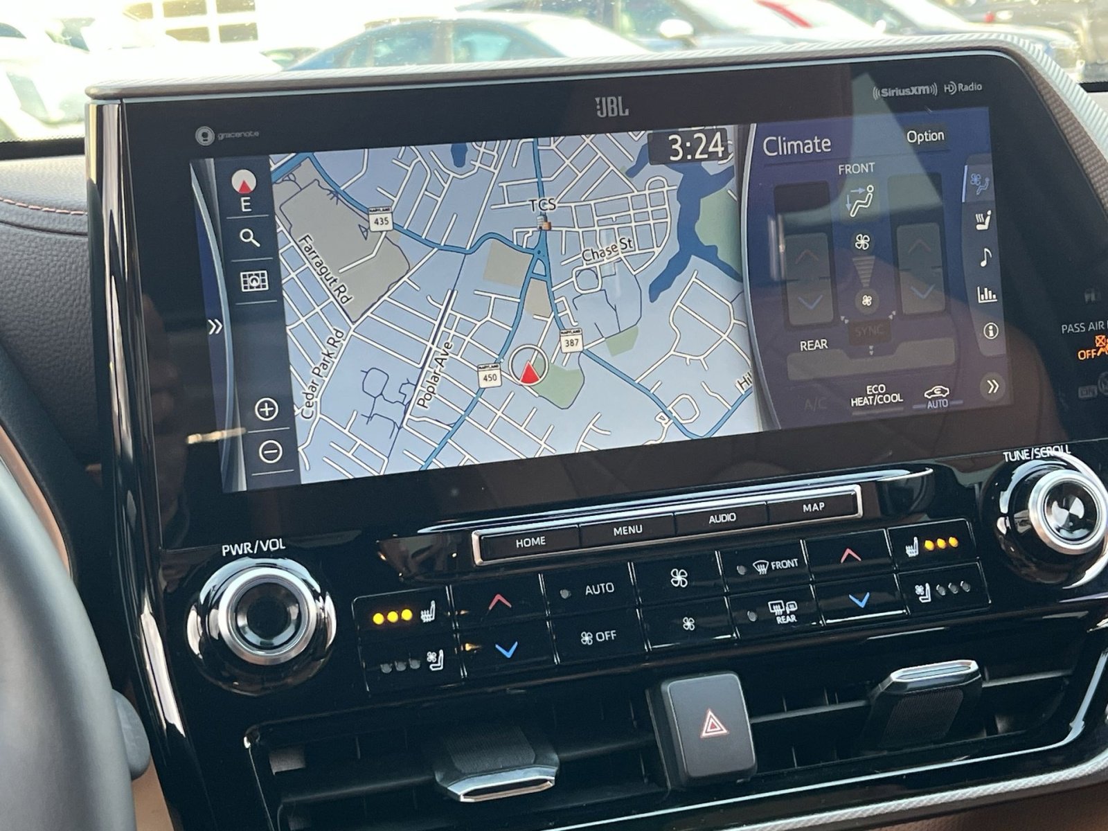 Used 2020 Toyota Highlander Platinum image 18