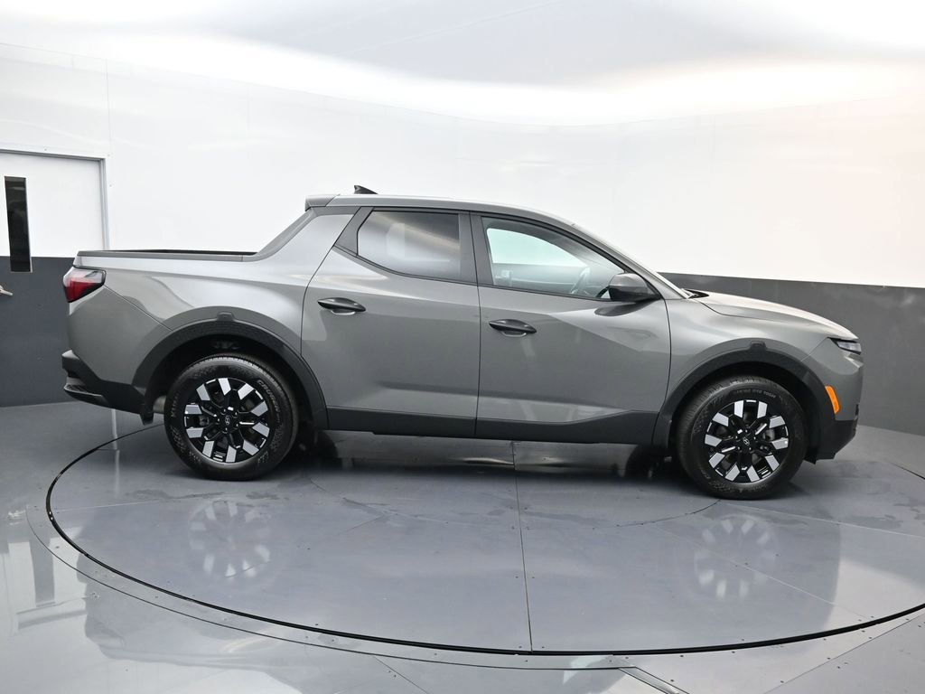 Used 2025 Hyundai Santa Cruz SE image 3