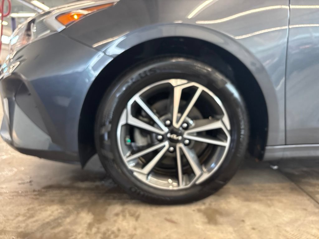 Certified 2023 Kia Forte LXS FWD image 22