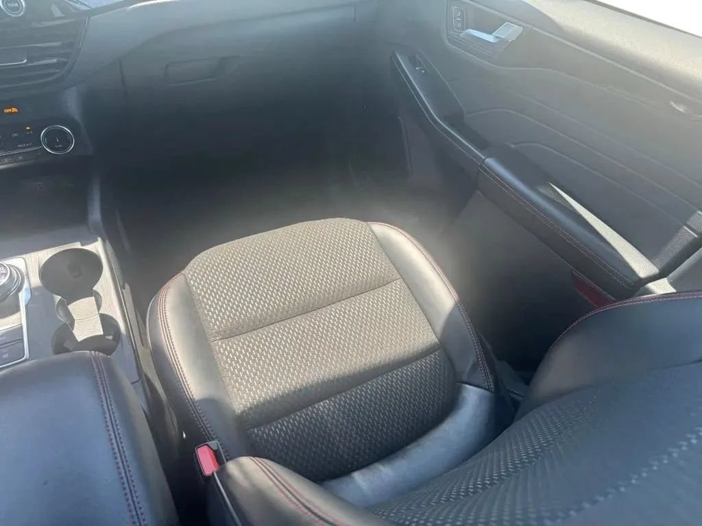 Used 2024 Ford Escape ST-Line Select AWD/4WD image 20