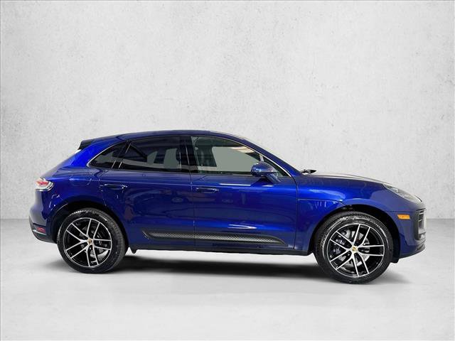 Certified 2026 Porsche Macan AWD/4WD image 8