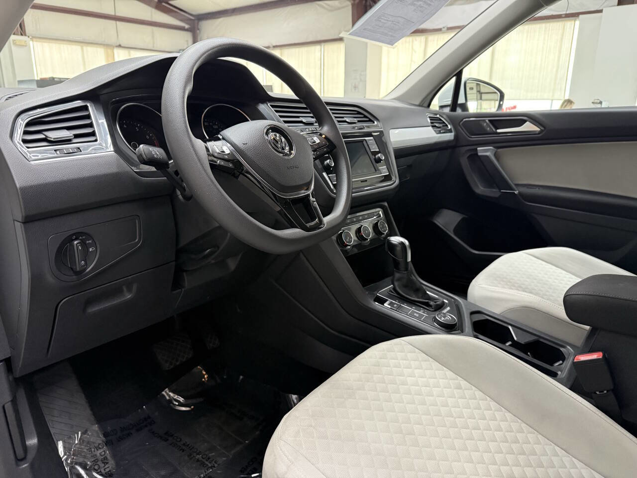 Used 2018 Volkswagen Tiguan S AWD/4WD image 19