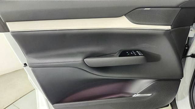 New 2026 Volvo EX90 Ultra AWD/4WD image 9