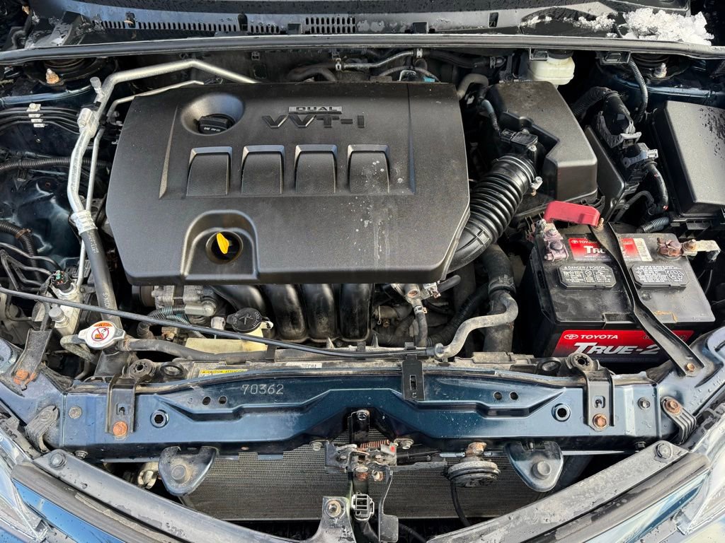 Used 2017 Toyota Corolla SE w/ SE Premium Package image 18