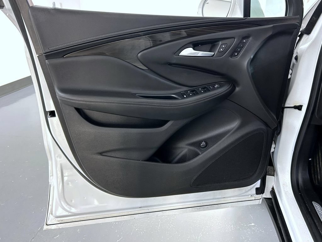 Certified 2020 Buick Envision Essence AWD/4WD image 10
