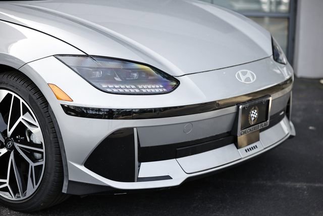 Used 2023 Hyundai Ioniq 6 SEL RWD image 2