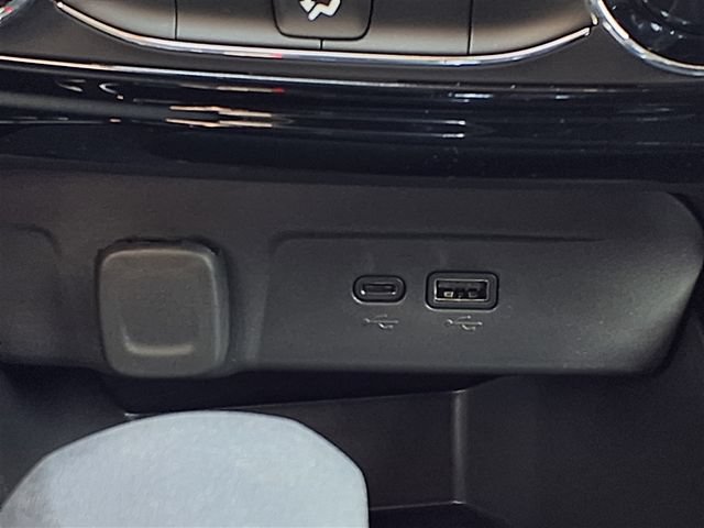 New 2026 Chevrolet Trax LT FWD image 9